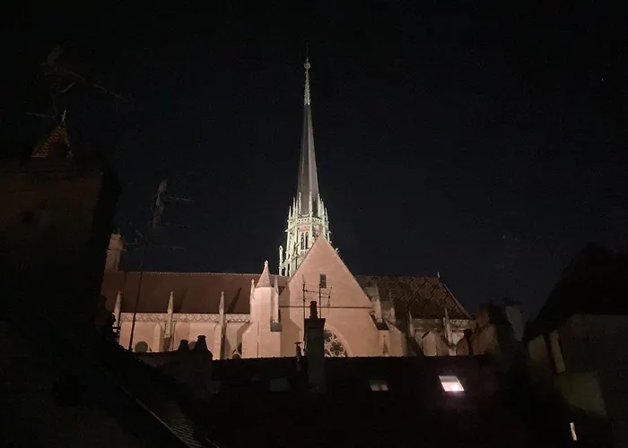 Grand Duplex Au Coeur Du Centre - Tres Calme *